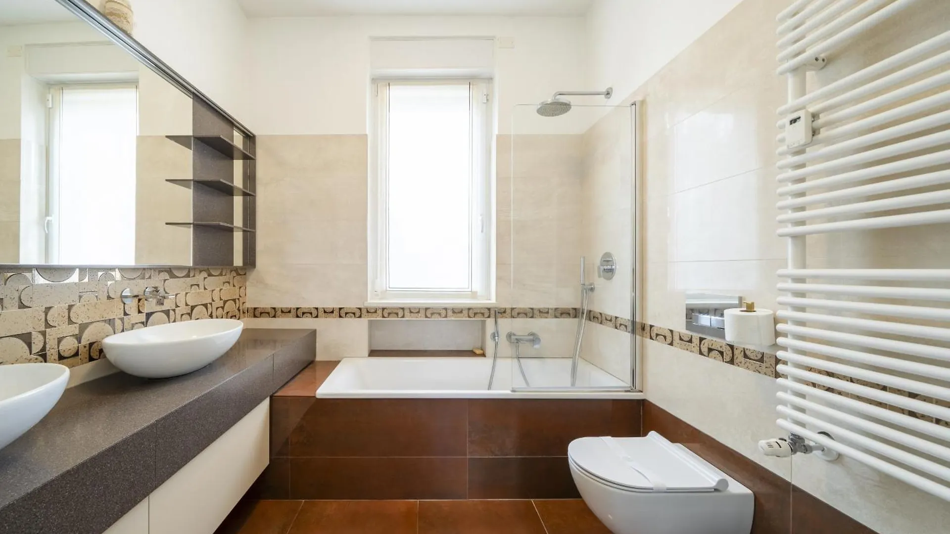 Glamorous Terrace Excl 3Bdr A 300Mt Da Centrale Milan 0*,  Italy